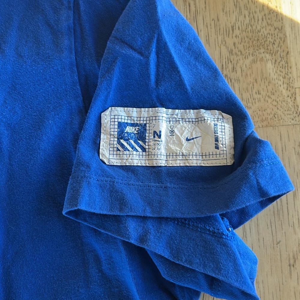 Nike tee - Picture 3 of 7